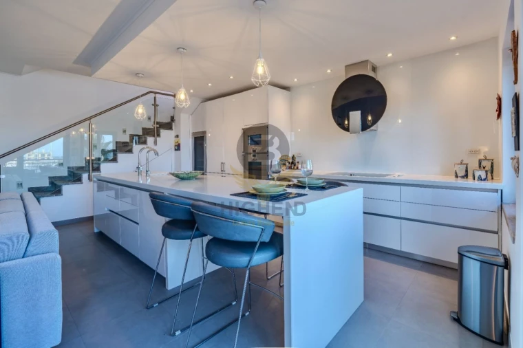 Apartamento T2 para Venda em Portimão Foto 30