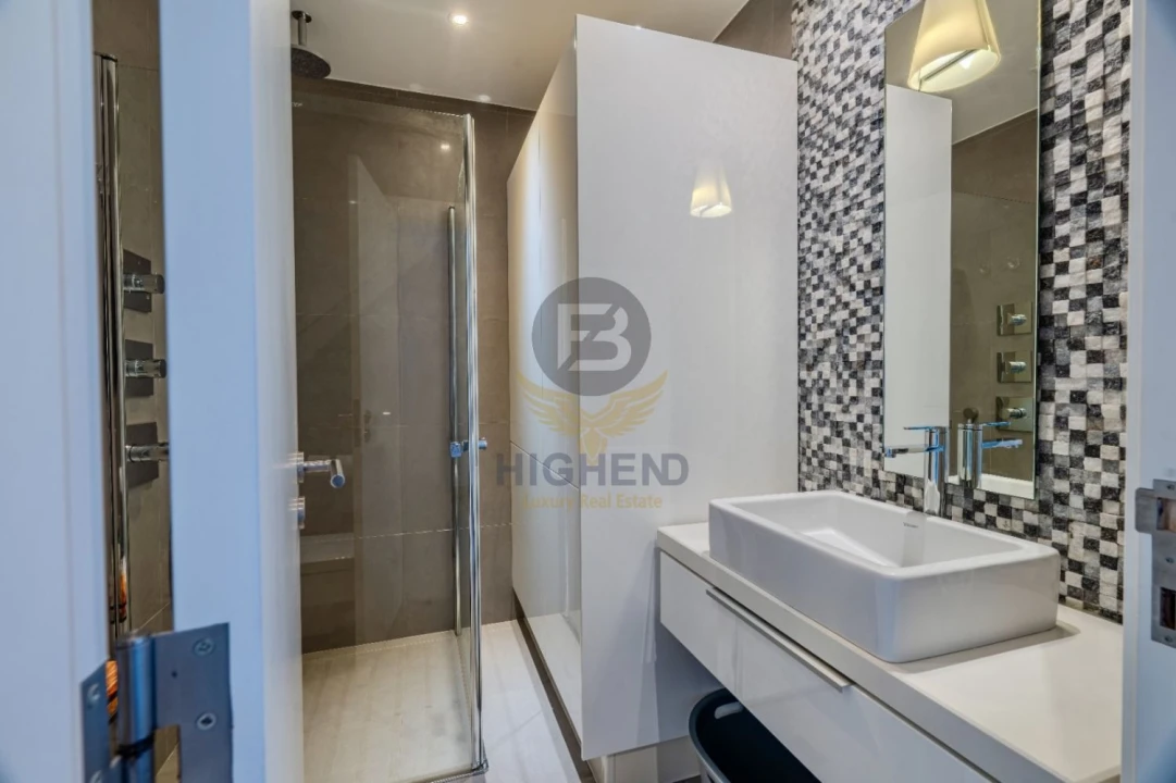 Apartamento T2 para Venda em Portimão Foto 38