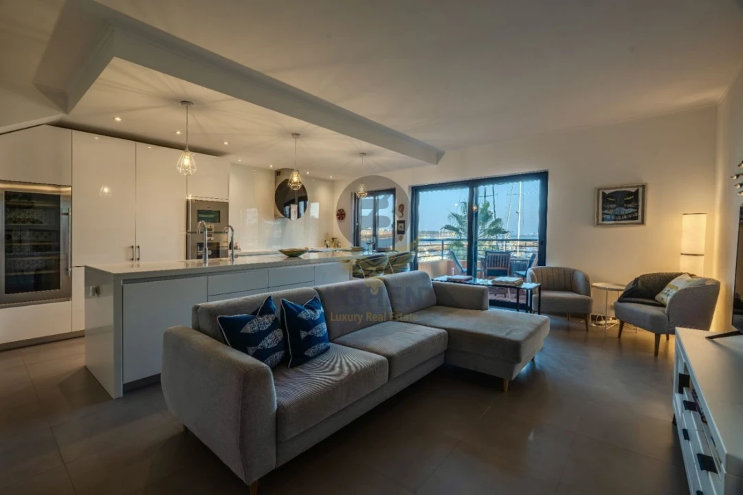 Apartamento T2 para Venda em Portimão Foto 48