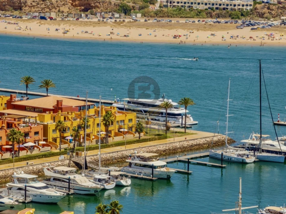 Apartamento T2 para Venda em Portimão Foto 5