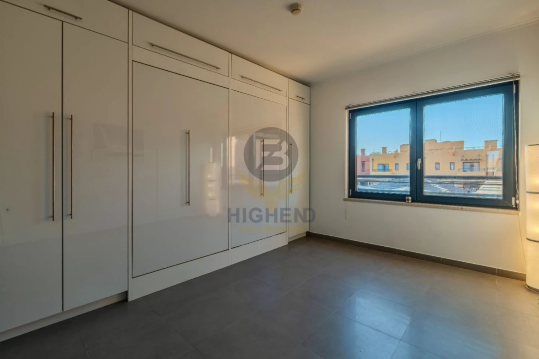 Apartamento T2 para Venda em Portimão Foto 34