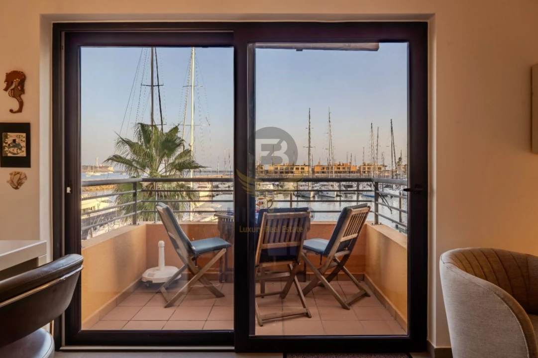 Apartamento T2 para Venda em Portimão Foto 50