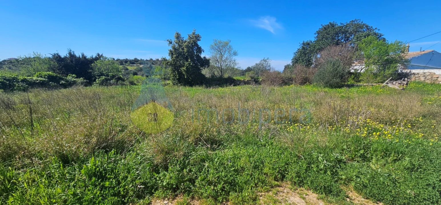 Terreno para Venda em Paderne Foto 1