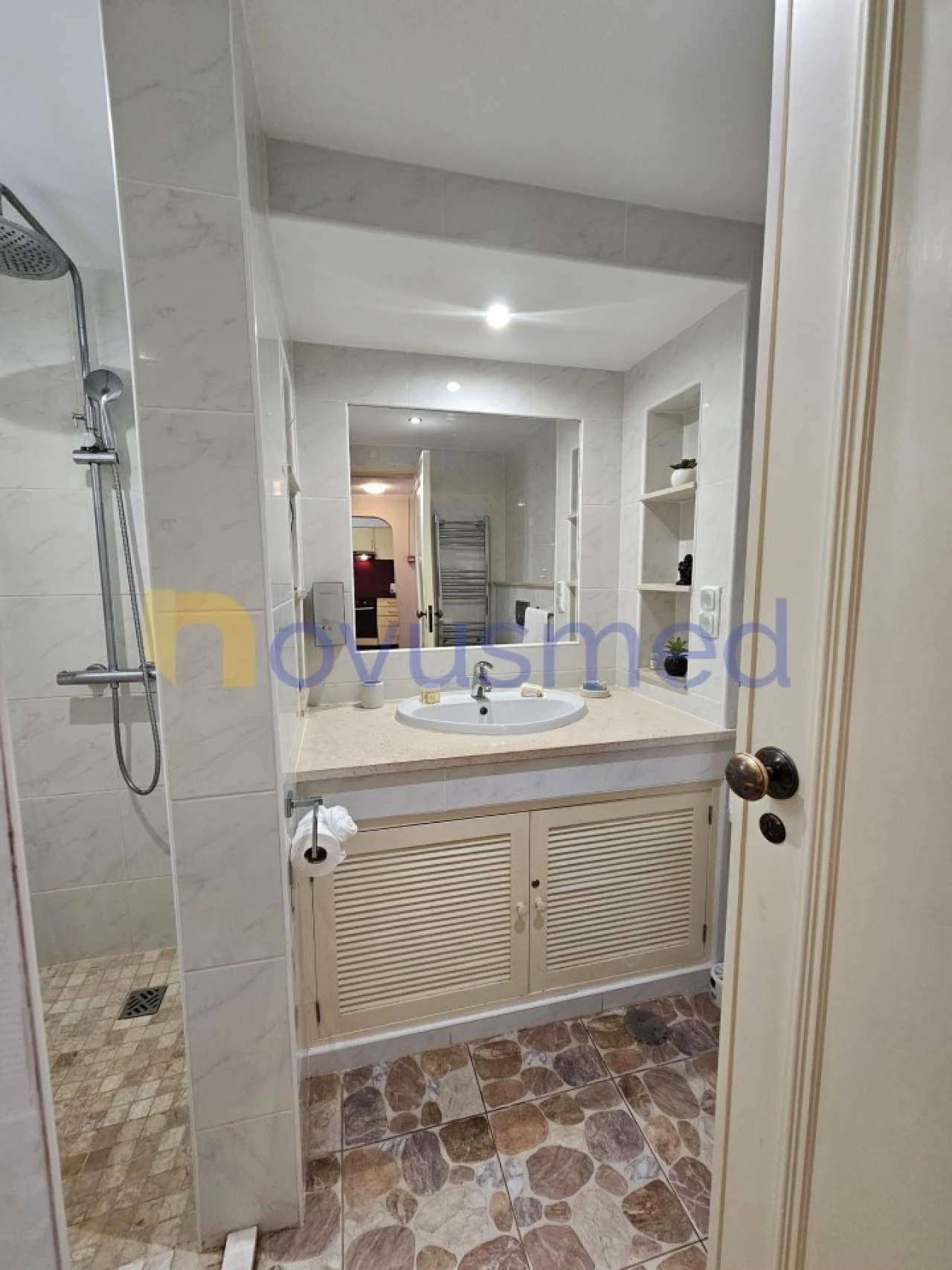 Apartamento T1 para Venda em Albufeira e Olhos de Água Foto 36