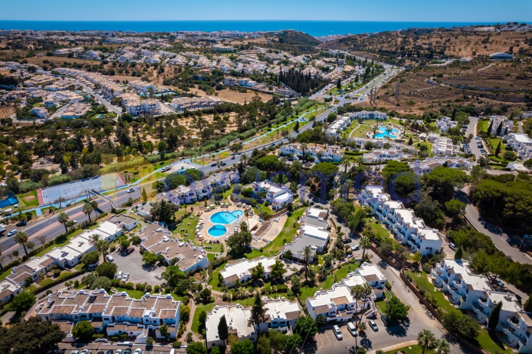 Apartamento T1 para Venda em Albufeira e Olhos de Água Foto 1