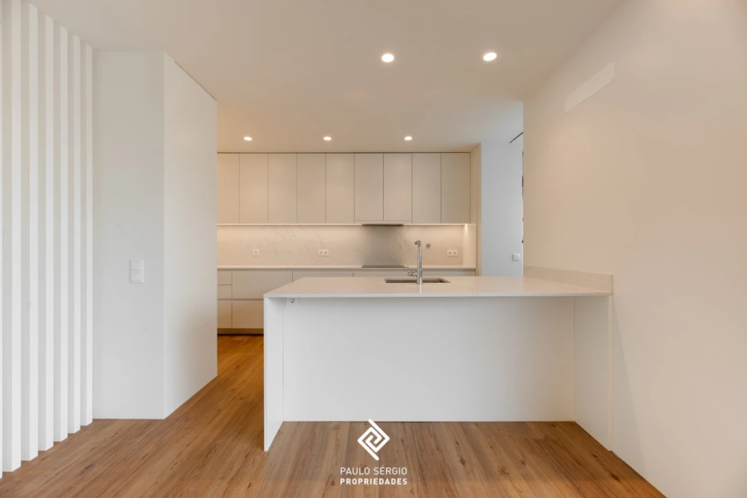 Apartamento T3 para Venda em Santa Marinha e São Pedro da Afurada Foto 3