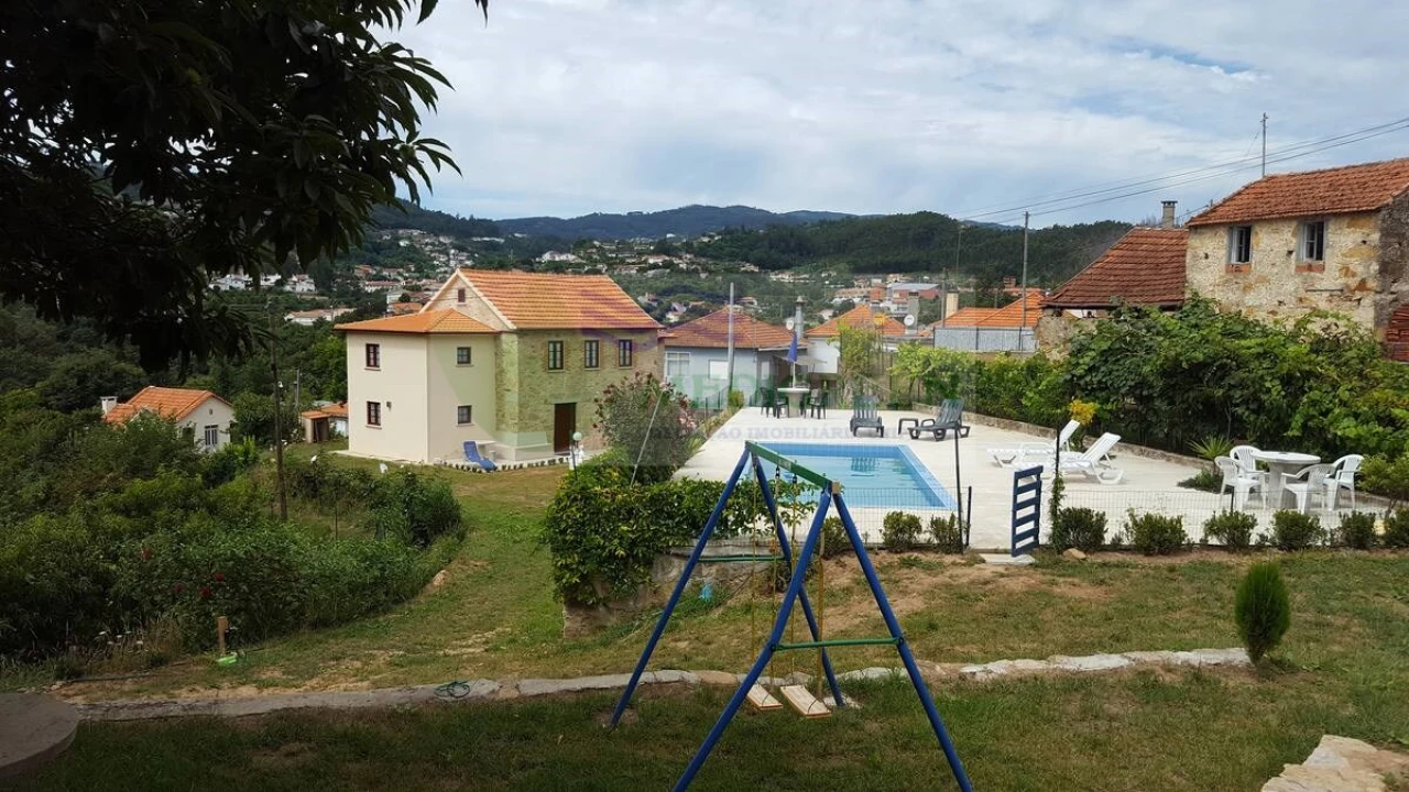 Moradia T5 para Venda em Cedrim e Paradela Foto 27