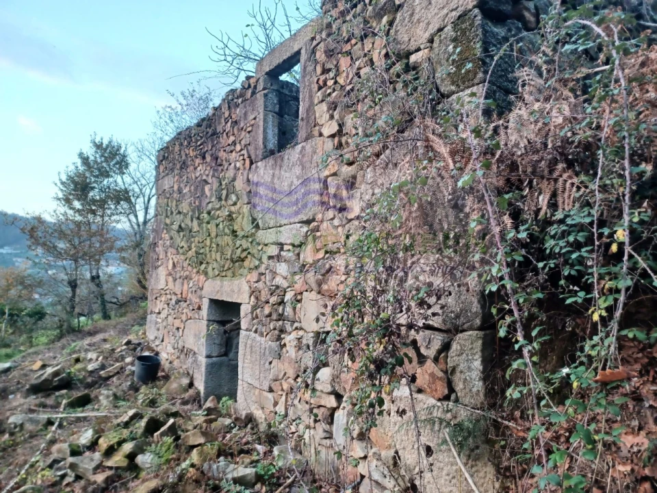 Moradia T5 para Venda em Cedrim e Paradela Foto 35