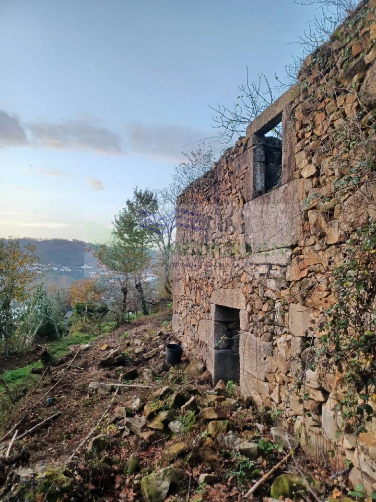 Moradia T5 para Venda em Cedrim e Paradela Foto 36