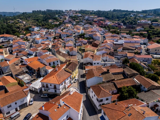 Moradia T1 para Venda em Olho Marinho Foto 6