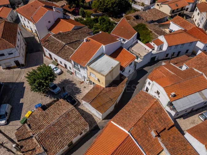 Moradia T1 para Venda em Olho Marinho Foto 4