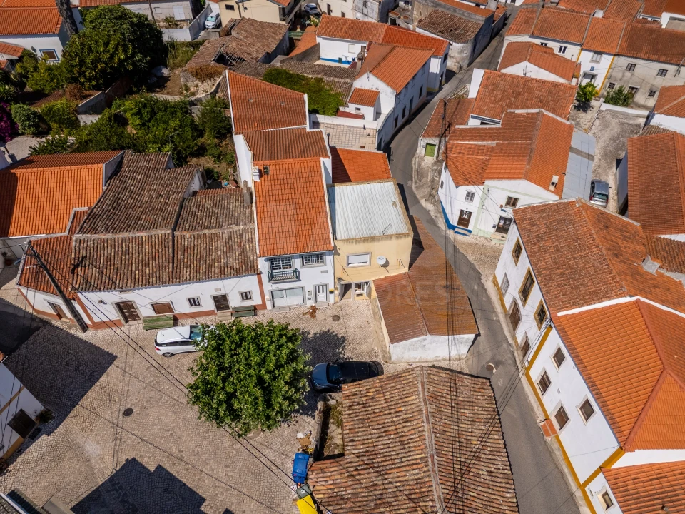 Moradia T1 para Venda em Olho Marinho Foto 3