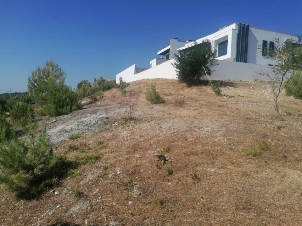 Terreno para Venda em Alenquer (Santo Estêvão e Triana) Foto 1