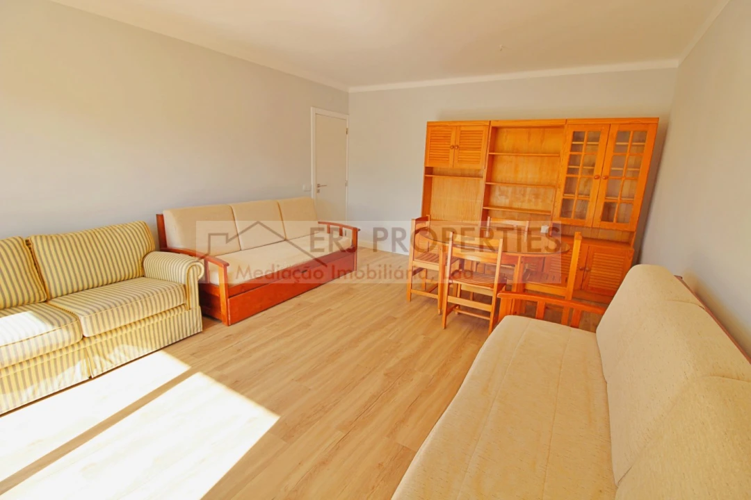 Apartamento T1 para Venda em Altura Foto 3