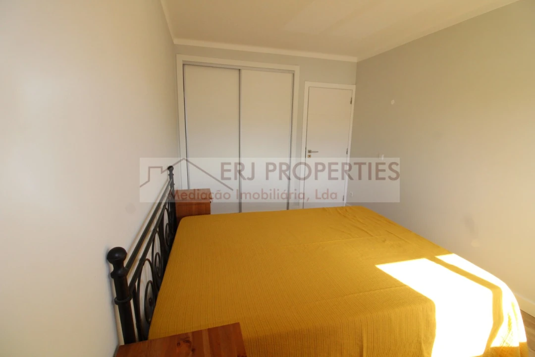 Apartamento T1 para Venda em Altura Foto 5