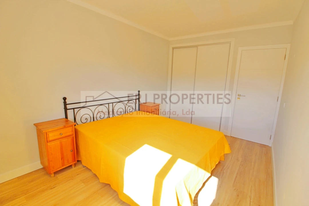 Apartamento T1 para Venda em Altura Foto 7