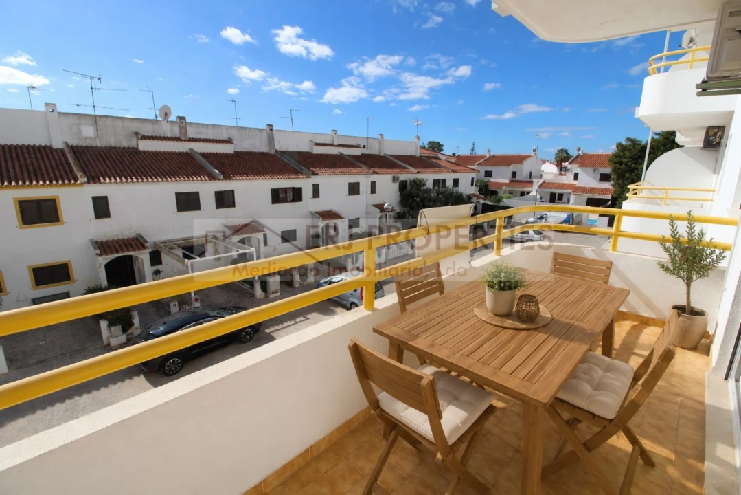 Apartamento T1 para Venda em Altura Foto 1