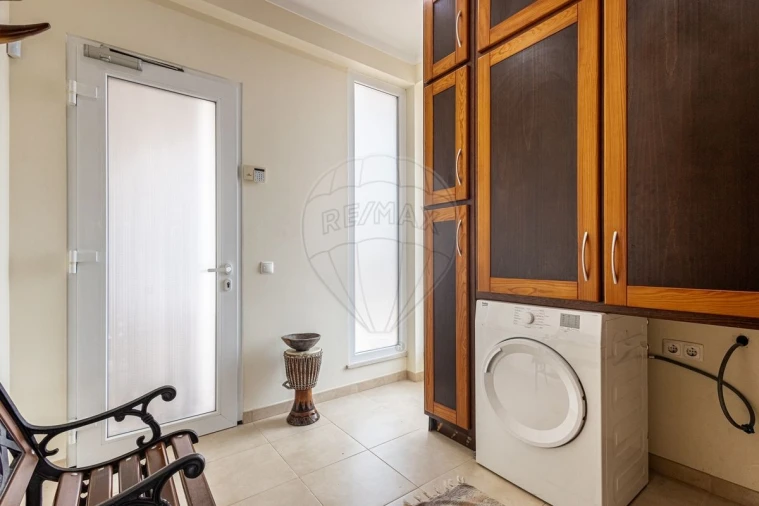 Moradia T4 para Venda em Fazendas de Almeirim Foto 4