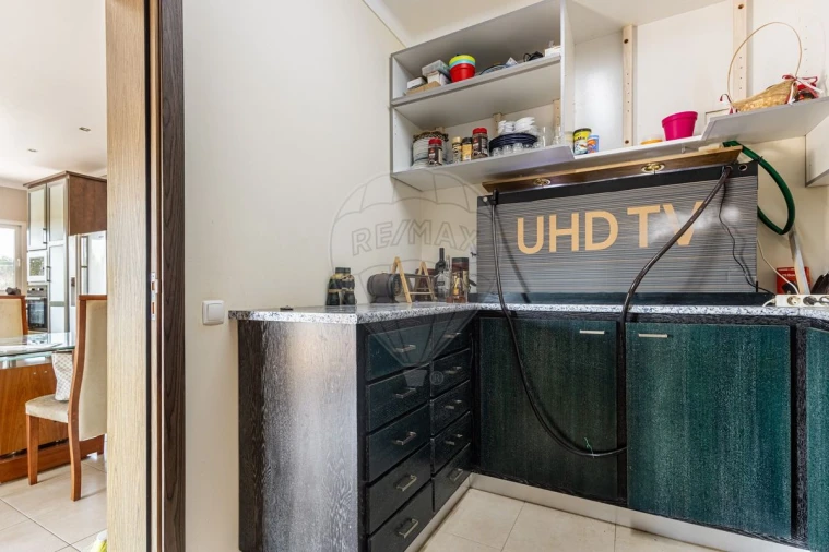 Moradia T4 para Venda em Fazendas de Almeirim Foto 10