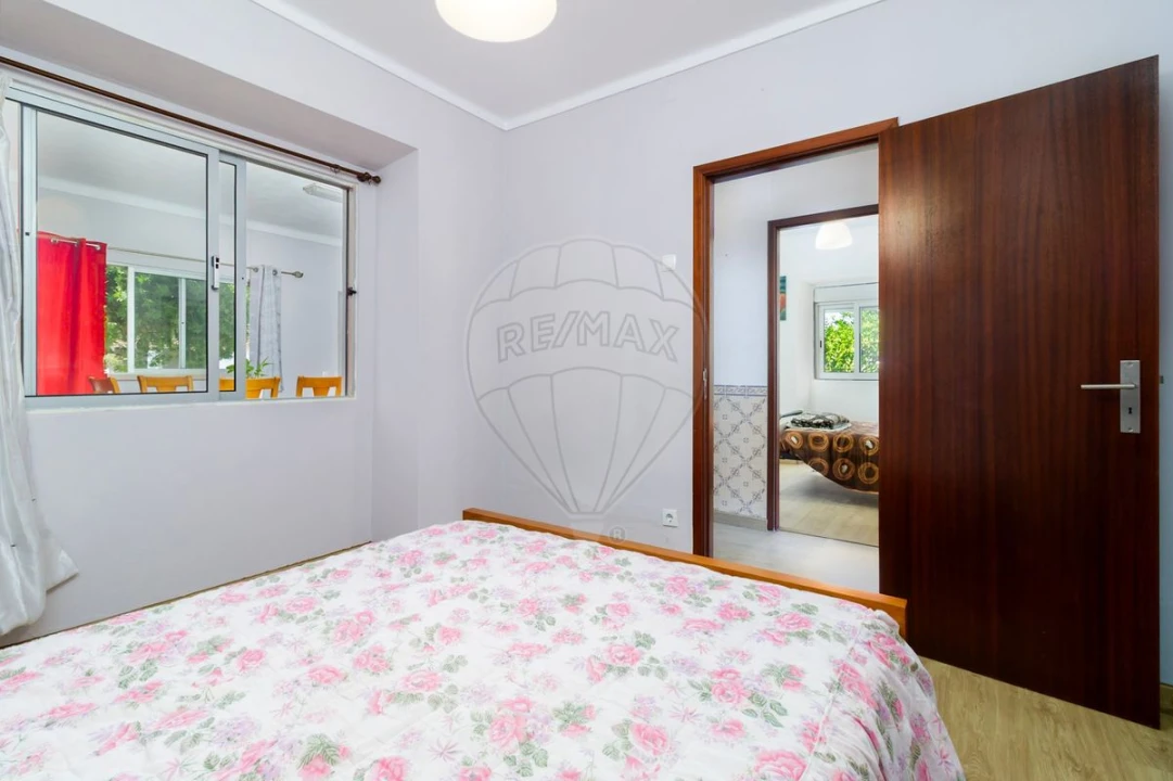 Moradia T4 para Venda em Asseiceira Foto 9