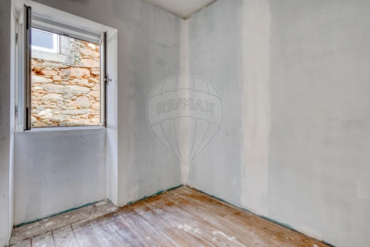 Moradia T3 para Venda em Talhadas Foto 12