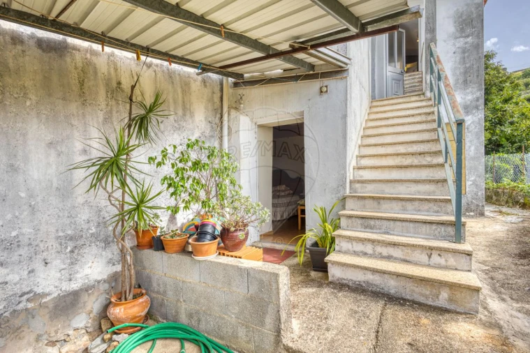 Moradia T3 para Venda em Talhadas Foto 18