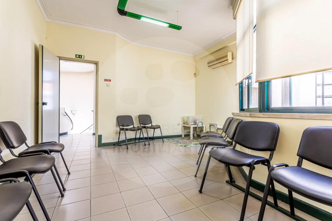 Moradia T7 para Venda em União das Freguesias de Setúbal Foto 11