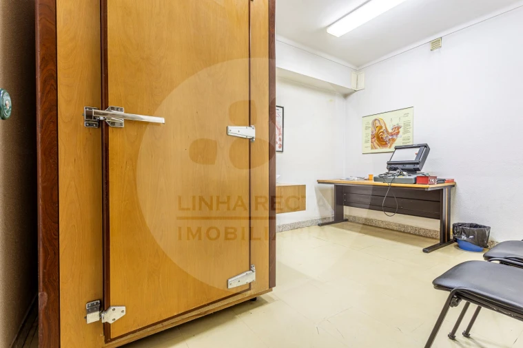 Moradia T7 para Venda em União das Freguesias de Setúbal Foto 42