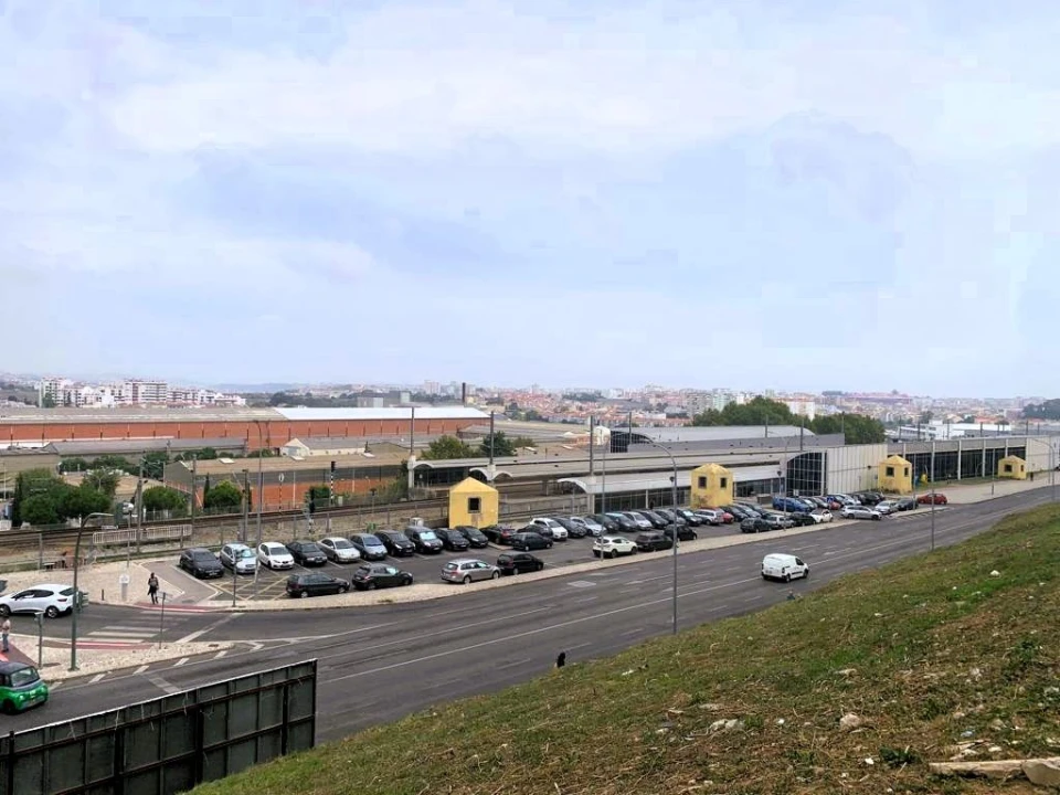 Apartamento T1 para Venda em Águas Livres Foto 4