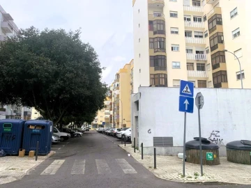 Apartamento T1 para Venda em Águas Livres