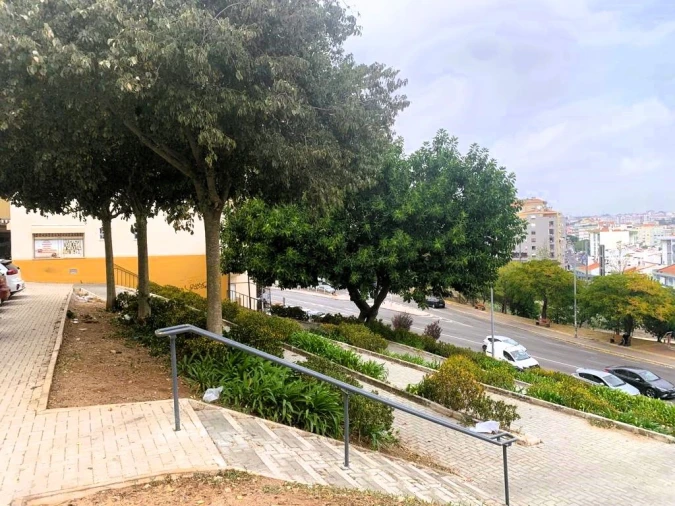 Apartamento T1 para Venda em Águas Livres Foto 5