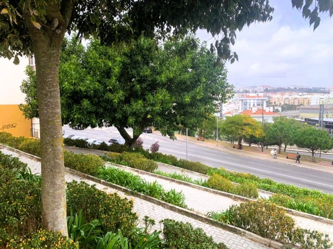 Apartamento T1 para Venda em Águas Livres Foto 6