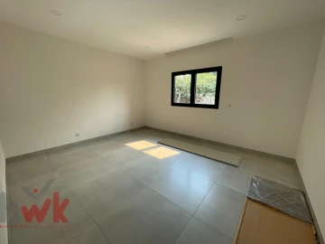 Moradia T5 para Venda em Canelas e Espiunca