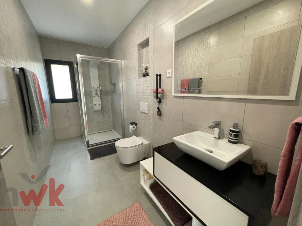 Moradia T5 para Venda em Canelas e Espiunca Foto 19