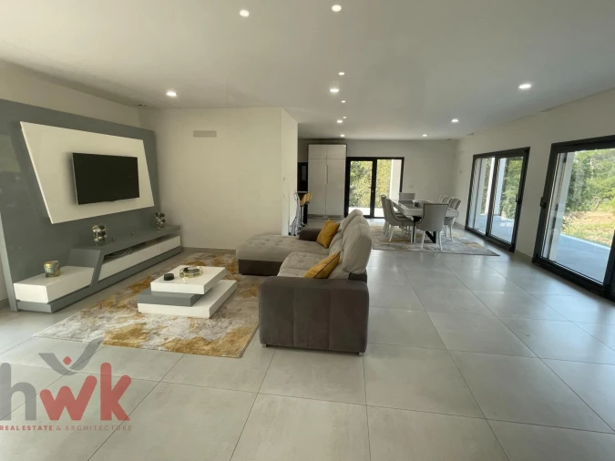 Moradia T5 para Venda em Canelas e Espiunca Foto 2