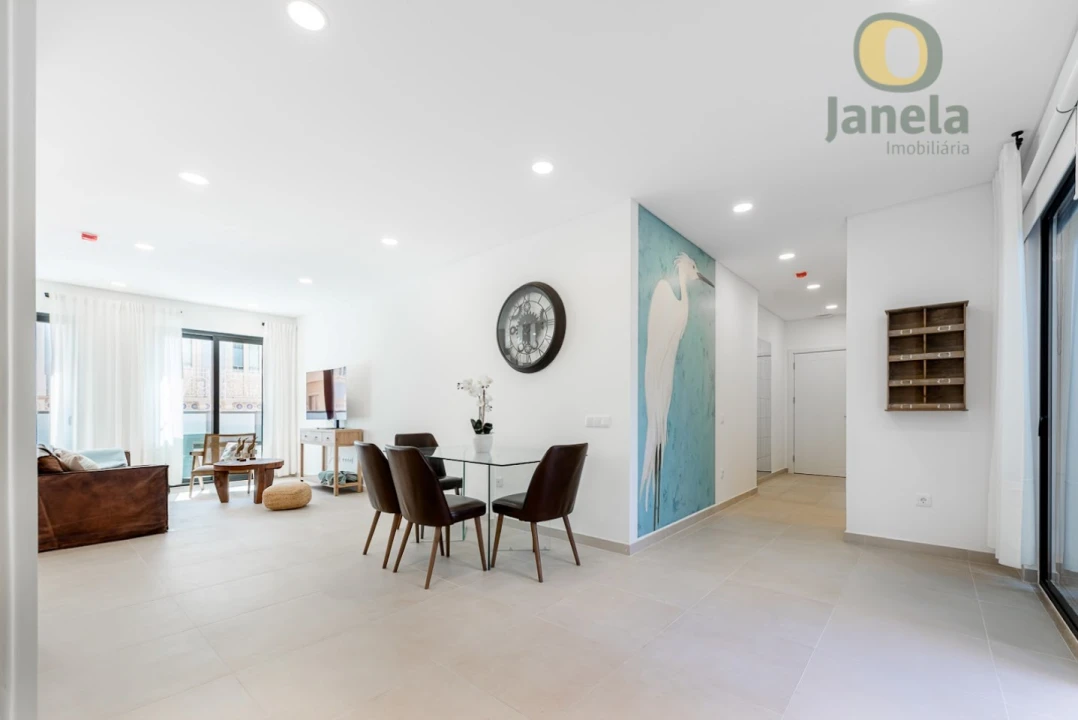 Apartamento T2 para Venda em Faro (Sé e São Pedro) Foto 3