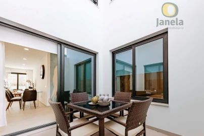 Apartamento T2 para Venda em Faro (Sé e São Pedro)