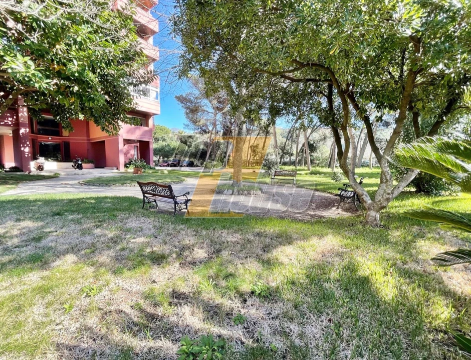 Apartamento T1 para Venda em Costa da Caparica Foto 16