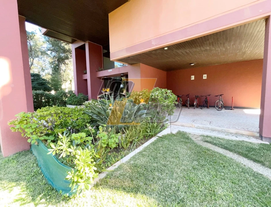 Apartamento T1 para Venda em Costa da Caparica Foto 17