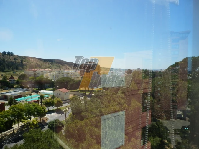 Apartamento T1 para Venda em Costa da Caparica Foto 23