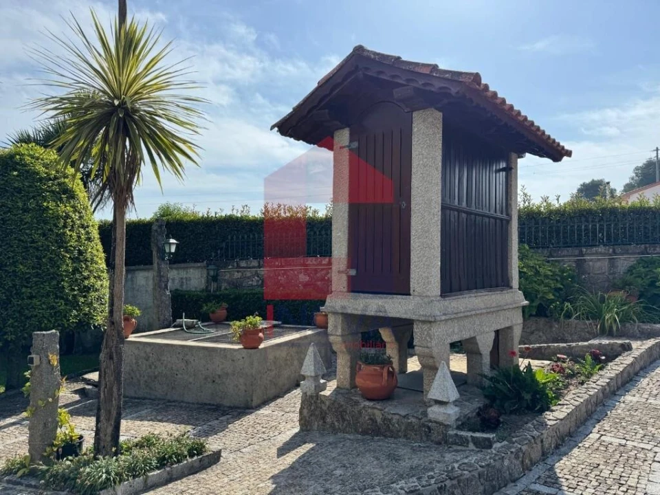 Moradia T5 para Venda em Turiz Foto 76