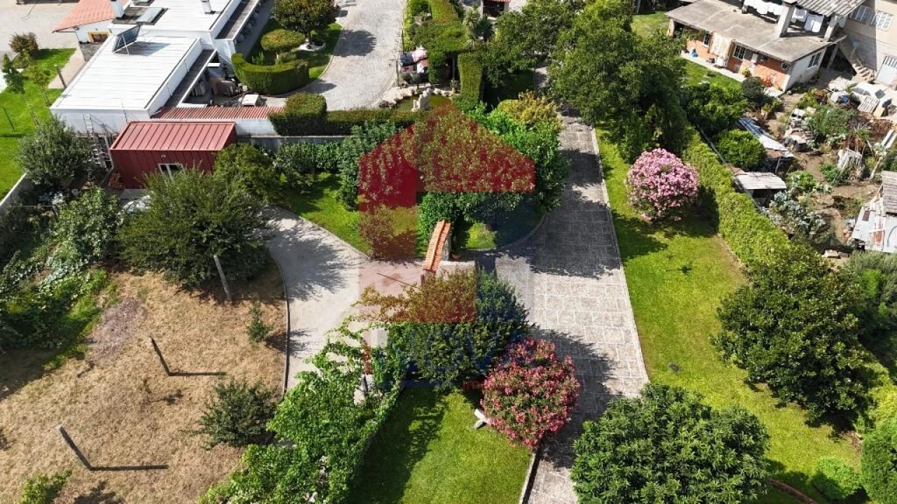 Moradia T5 para Venda em Turiz Foto 89