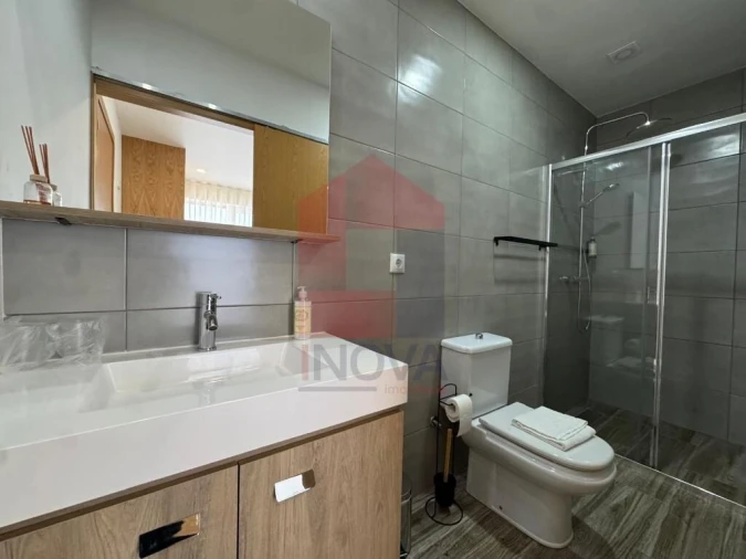 Moradia T5 para Venda em Turiz Foto 36