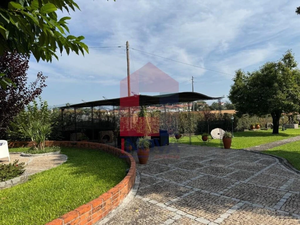 Moradia T5 para Venda em Turiz Foto 63