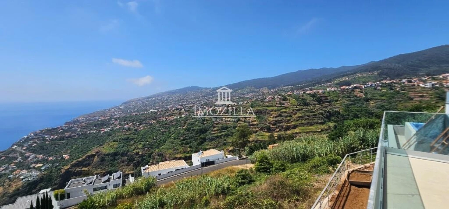 Moradia T3 para Venda em Arco da Calheta Foto 20