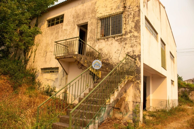 Armazém para Venda em Sanguedo Foto 2