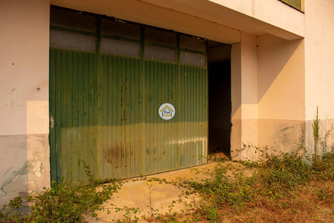 Armazém para Venda em Sanguedo Foto 3