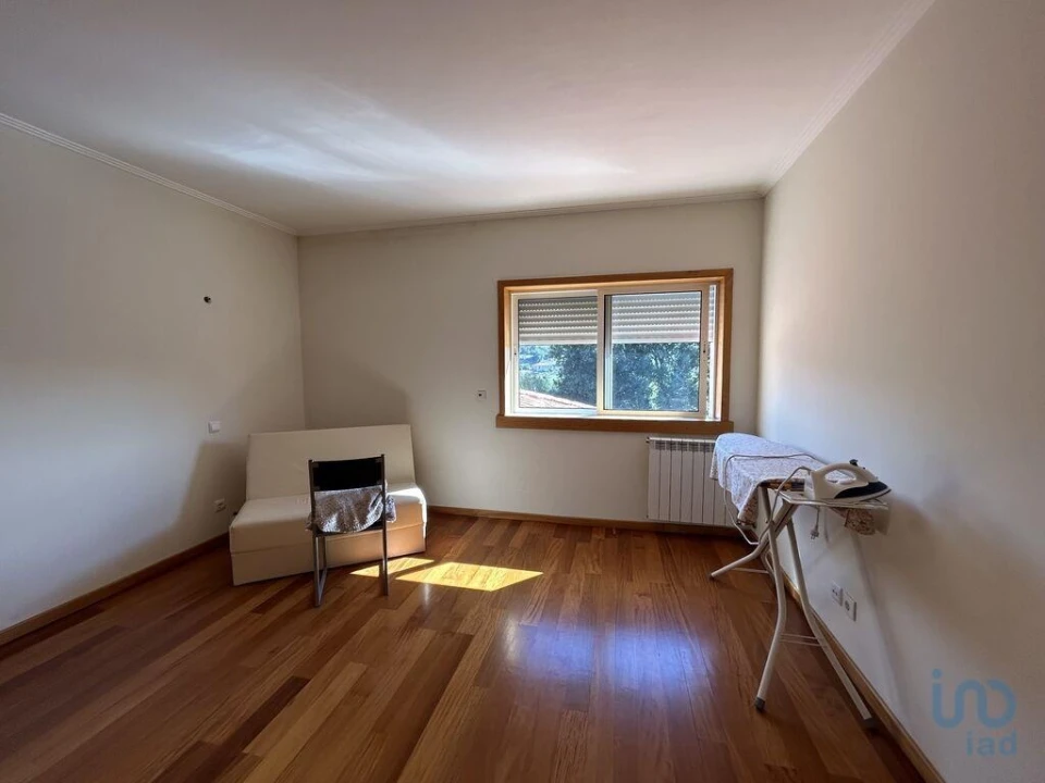 Moradia T4 para Venda em Calvos e Frades Foto 14