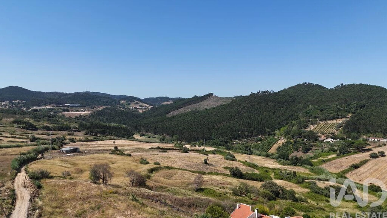Terreno para Venda em Enxara do Bispo, Gradil e Vila Franca do Rosário Foto 1
