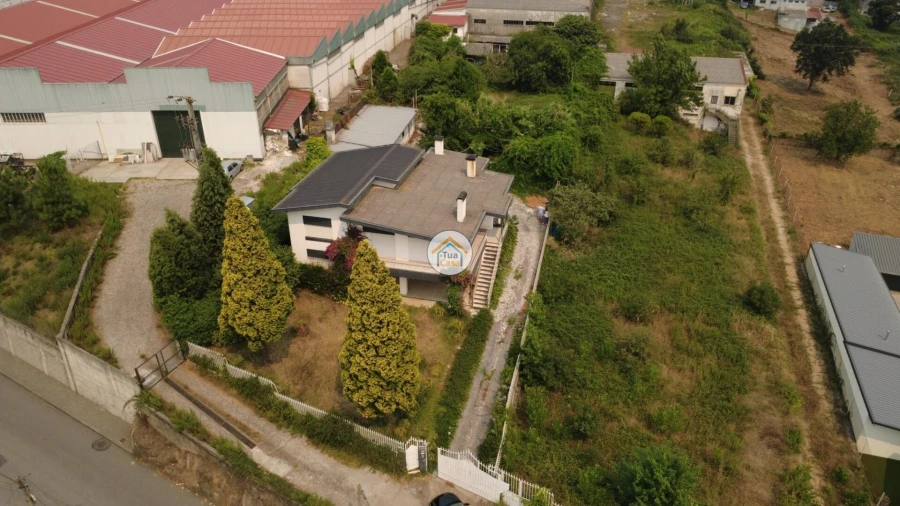 Moradia T3 para Venda em Sanguedo Foto 11